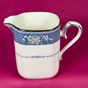 gorgeous bone china creamer. Noritake Japan Randolph 9721
